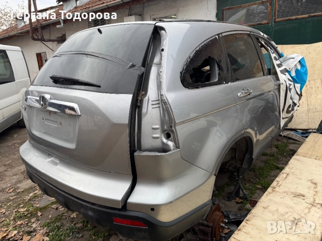 Honda CR-V На части, снимка 3 - Автомобили и джипове - 48167775