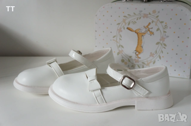 НОВИ бели официални обувки 34/35номер, 21.6см стелка., снимка 3 - Детски обувки - 54135591