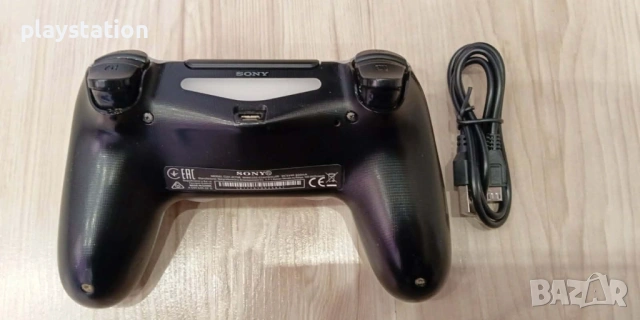 Лимитиран контролер Sony DualShock 4 V2 за PS4 – Gran Turismo, снимка 2 - Аксесоари - 53849543