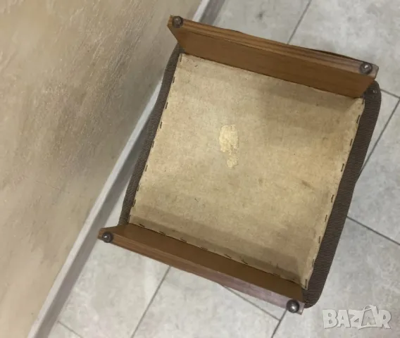 Табуретка от соца, снимка 7 - Дивани и мека мебел - 48319641