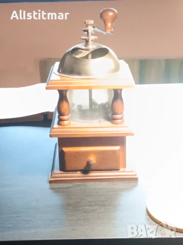 Ретро мелничка за кафе, снимка 4 - Антикварни и старинни предмети - 53154156