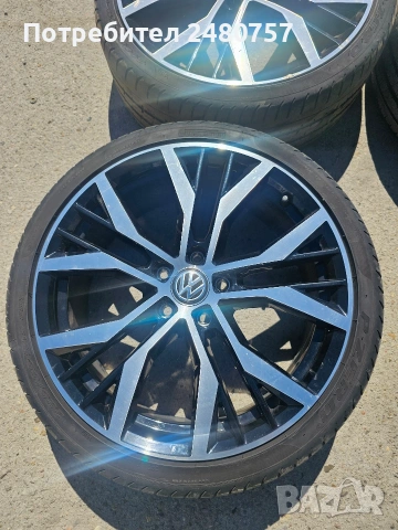 Алуминиеви оригинални джанти за VW с гуми Pireli 19цола