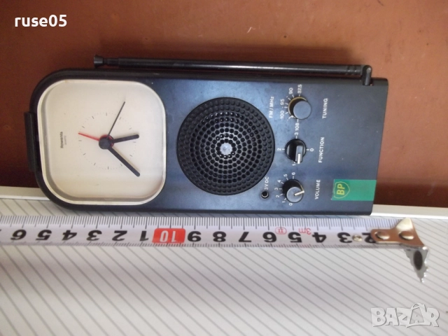 Радио часовник "Rowenta" работещ, снимка 3 - Радиокасетофони, транзистори - 51950019