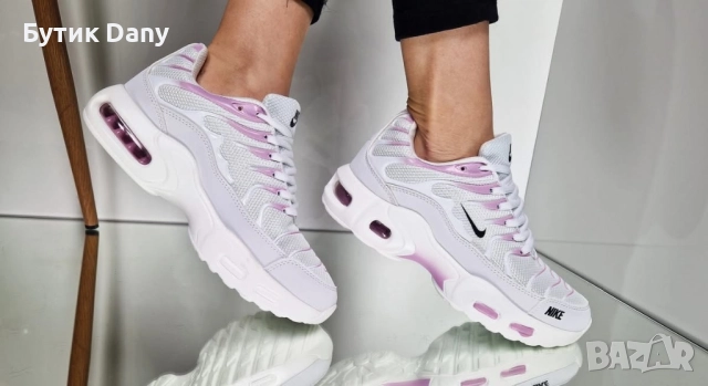 Дамски маратонки Nike, снимка 4 - Маратонки - 52639057