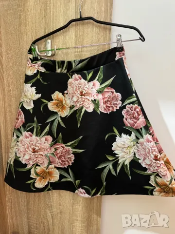 Дамска пола , снимка 2 - Поли - 47998871