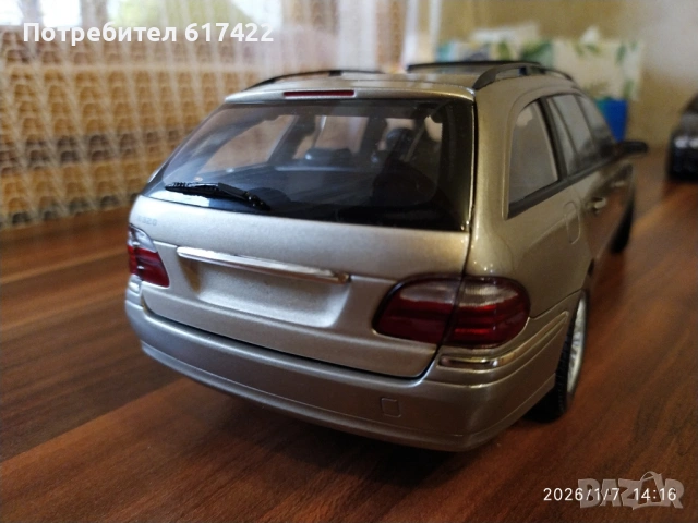 1:18 Метален модел на Mercedes Benz E320 T-Modell S211- Kyosho, снимка 16 - Колекции - 53022079