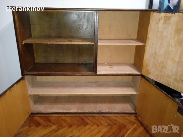 Старинен шкаф цвят венге 130х38х115см, снимка 7 - Шкафове - 40603261