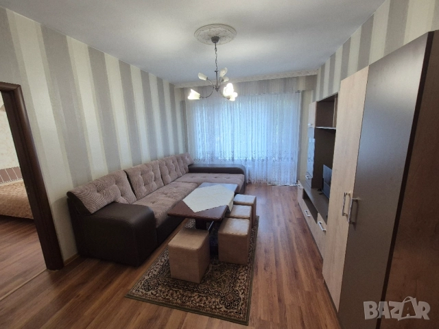 Тристаен апартамент в ж.к. Свобода, снимка 10 - Апартаменти - 51803595