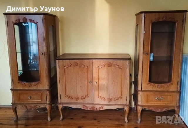 Шкаф за хол