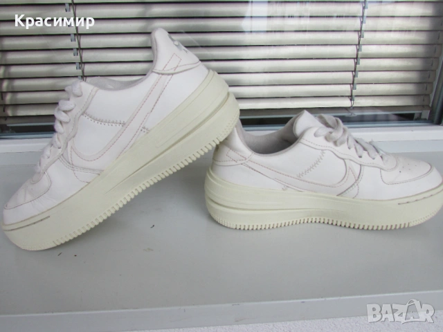 Дамски маратонки Nike Air Force 1 PLT.AF.ORM  , снимка 6 - Маратонки - 54020914