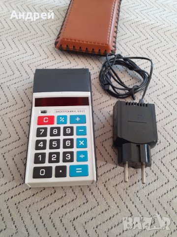 Стар калкулатор Електроника Б3 23, снимка 2 - Други ценни предмети - 31355360