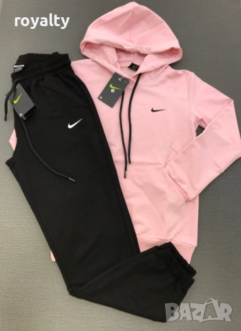 Nike дамски спортен екип 