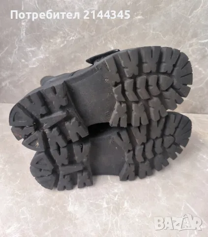 DSQUARED2
Branded leather boots номер 38, снимка 9 - Маратонки - 48307933