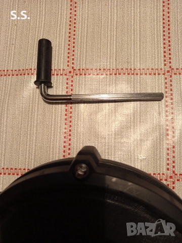 Пад за електронни барабани Alesis , снимка 6 - Ударни инструменти - 52807173