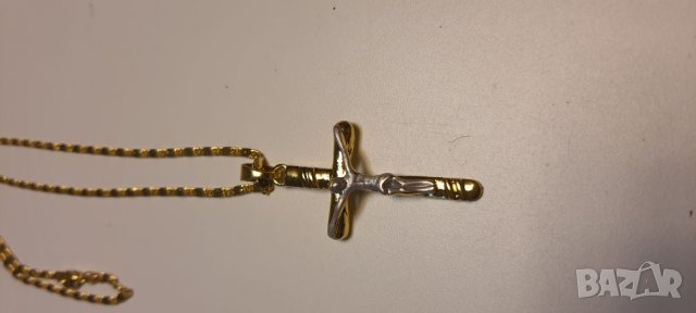 Дамски синджир с кръст.