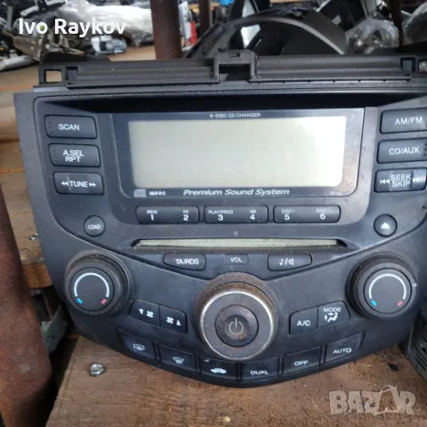 Клима управление и CD player за HONDA ACCORD CD PLAYER 39050-SEF-E630-M1, снимка 1 - Части - 47930960