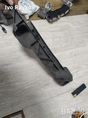 Държач , броня ,предна за VW GOLF V , 1K0 807 890A, снимка 3 - Части - 48428361