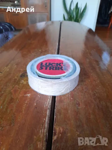 Стари подложки за чаши Lucky Strike