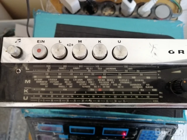 Ретро радиоприемник GRUNDIG MUSIC BOY 400, снимка 3 - Радиокасетофони, транзистори - 50528936