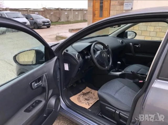 Nissan Qashqai, снимка 8 - Автомобили и джипове - 48415259