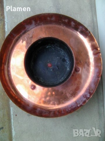 Свещник с пепелник от мед и крачета от ковано желязо, снимка 2 - Антикварни и старинни предмети - 37486470