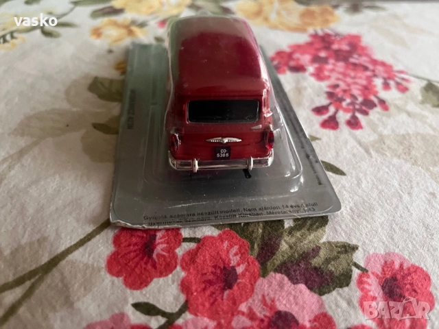 Деагостини Москвич 1:43, снимка 4 - Колекции - 52882555