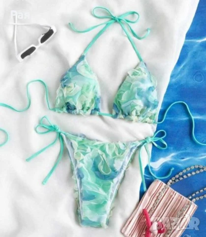 Многоцветен бански на цветя