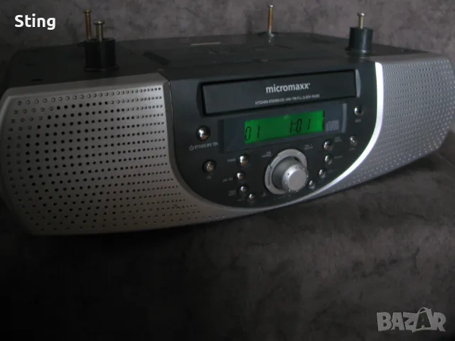 MICROMAXX Радио + C D Плеър + Часовник - Отлични , за Кухня