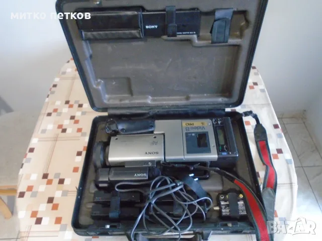 камера Video 8 Sony ccd-v100e, снимка 3 - Камери - 56473775
