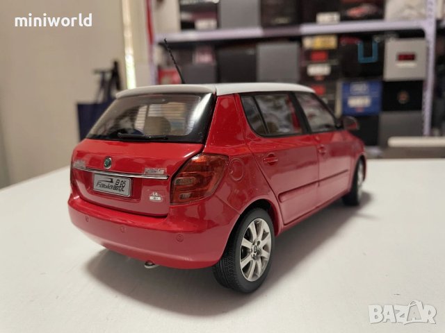 Skoda Fabia 2008 - мащаб 1:18 на Paudi всичко отвяряемо нов в кутия, снимка 5 - Колекции - 44432097