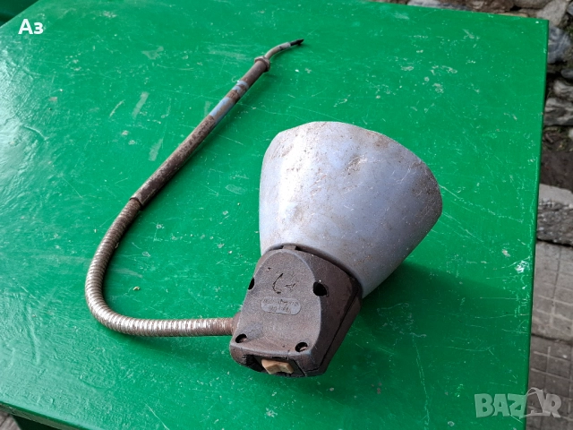 Стара индустриална лампа сванема от тезгях, снимка 8 - Антикварни и старинни предмети - 52942808