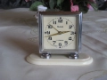 Старинен будилник СЛАВА квадрат - работещ - антика от времето на СССР, снимка 1