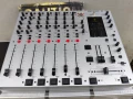 DJ Миксер BEHRINGER, снимка 1