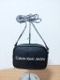 Calvin klein дамска чанта през рамо хит модел код 245, снимка 14