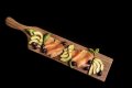 Дъска за сервиране / дървен поднос за сервиране от орех, снимка 1 - Прибори за хранене, готвене и сервиране - 30434978