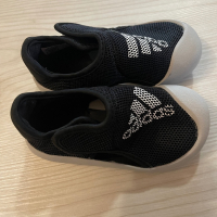 Детски сандали Adidas, снимка 2 - Детски сандали и чехли - 44531874