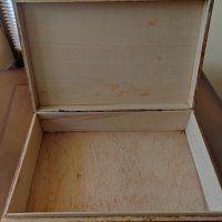 Стара дървена кутия, снимка 5 - Антикварни и старинни предмети - 40508735