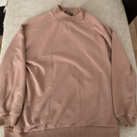 Дрехи (дамски) : дънки, блуза , суитшър, поло, снимка 2 - Блузи с дълъг ръкав и пуловери - 44795040