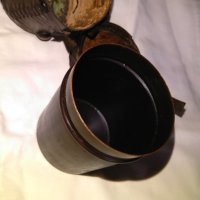 Метална медна чашка с обвивка естествена кожа с инкрустации от соца винтидж, снимка 11 - Колекции - 29428594