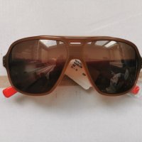nike mdl230 слънчеви очила с калъф и кутия купени от англия, снимка 1 - Слънчеви и диоптрични очила - 35200960