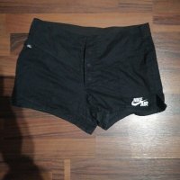 Гащи Nike , снимка 1 - Къси панталони и бермуди - 37543676