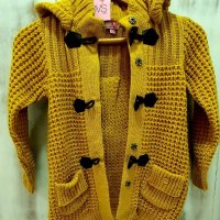 Детска жилетка, снимка 1 - Детски пуловери и жилетки - 36777732