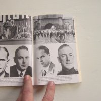 Армейска военна книга 2 световна война  Адолф Хитлер  8, снимка 6 - Специализирана литература - 31157930