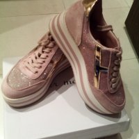 Нови  обувки, снимка 1 - Дамски ежедневни обувки - 34411445