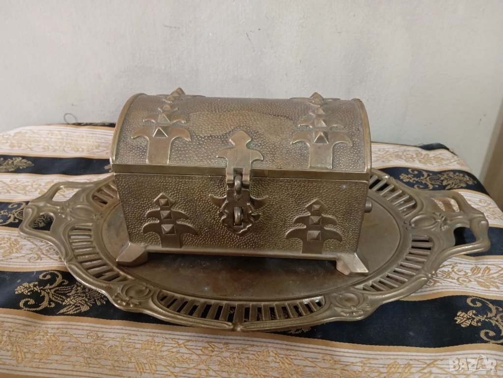 Комплект кутия с поднос, снимка 1