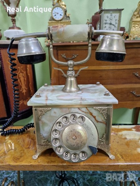 Страхотен антикварен немски телефон от оникс с метални орнаменти , снимка 1