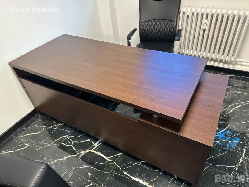 продавам офис бюро, снимка 1