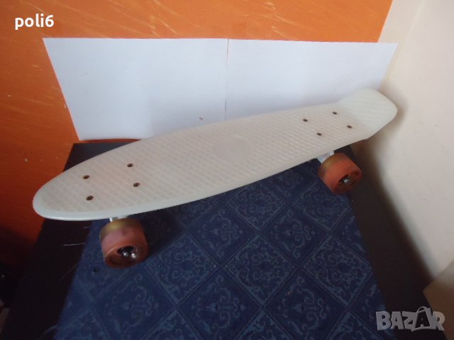 светещ в тъмното пени борд, скейтборд Worker, снимка 1