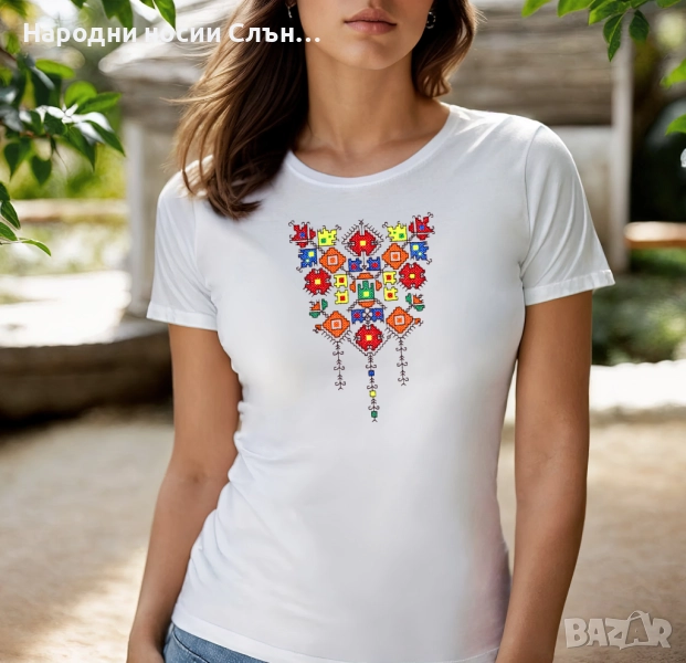 Дамска тениска с бродирана шевица, снимка 1
