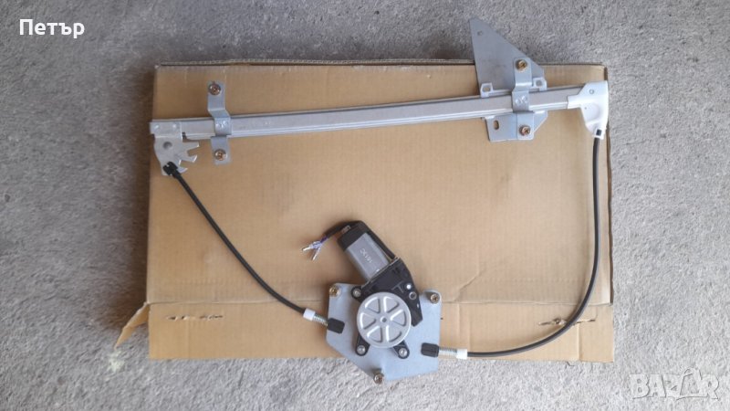 НОВ Стъклоподемник преден ляв Renault Twingo II (07-14) / Рено Туинго, снимка 1